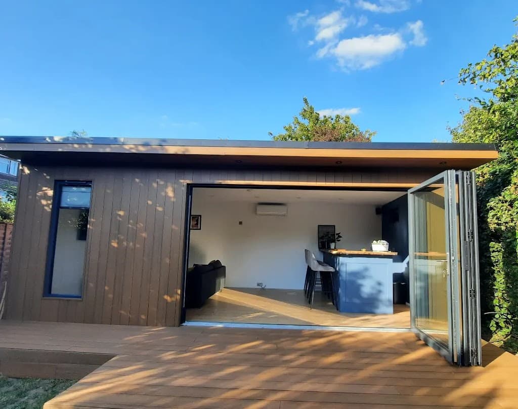 DPM Garden Rooms