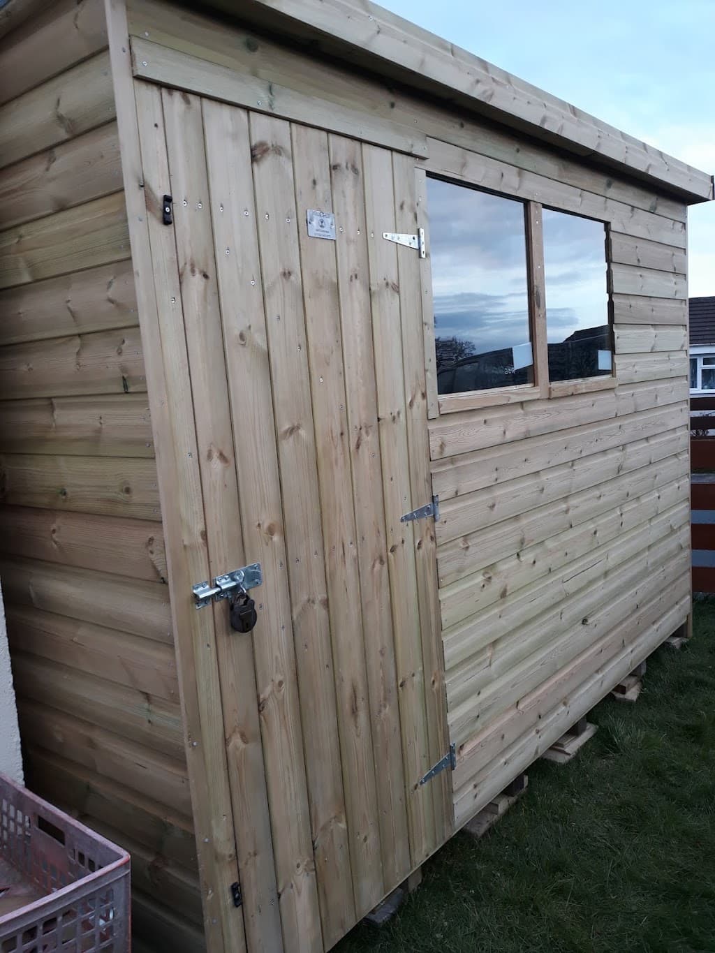 Henlog Garden Sheds