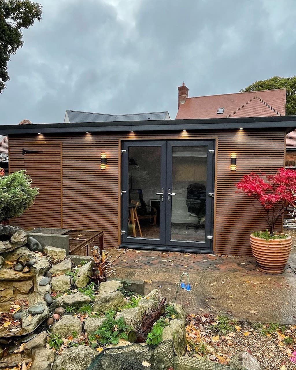 Unique Outdoor Living Group Ltd