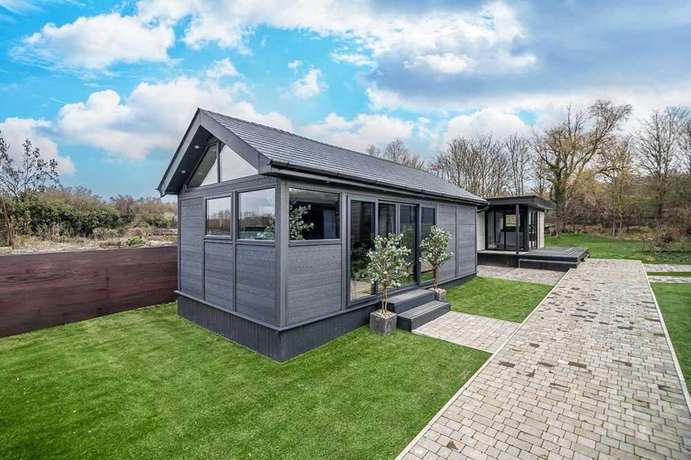 D&I Garden Rooms