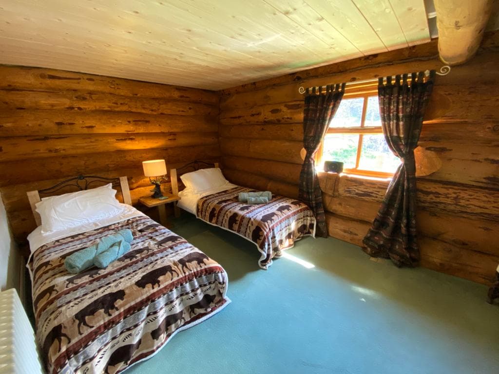 Log Cabin at Whitebottom Farm