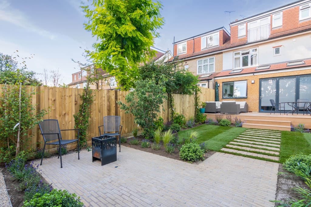Lifestyle Gardens & Outdoor Living
