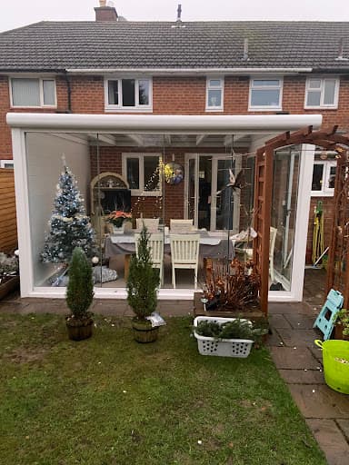 White Rose Garden Rooms — Customer photo