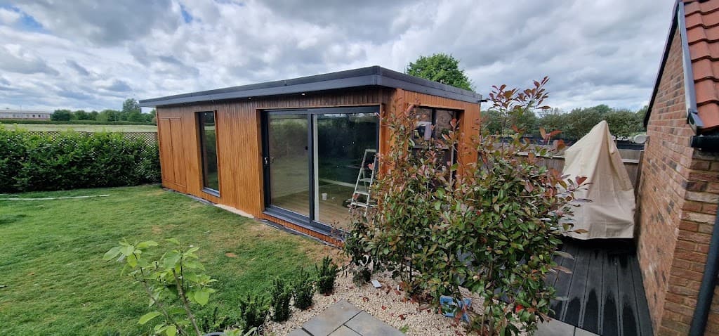 Do it all Dan Garden rooms