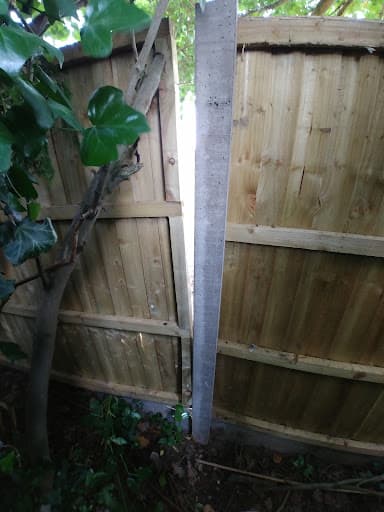 BLABY FENCING & SHEDS — Customer photo